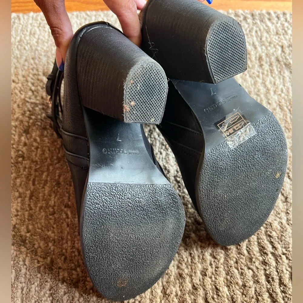 Call it Spring strappy booties - Picture 4 of 4